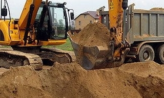 Выкопать яму экскаватором в Фрязино от 915 руб. - ИП Садыков В. Р. 